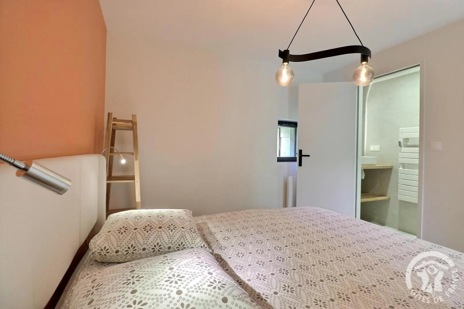 Semesterbostad Les Capucines Villa Melesse Frankrike